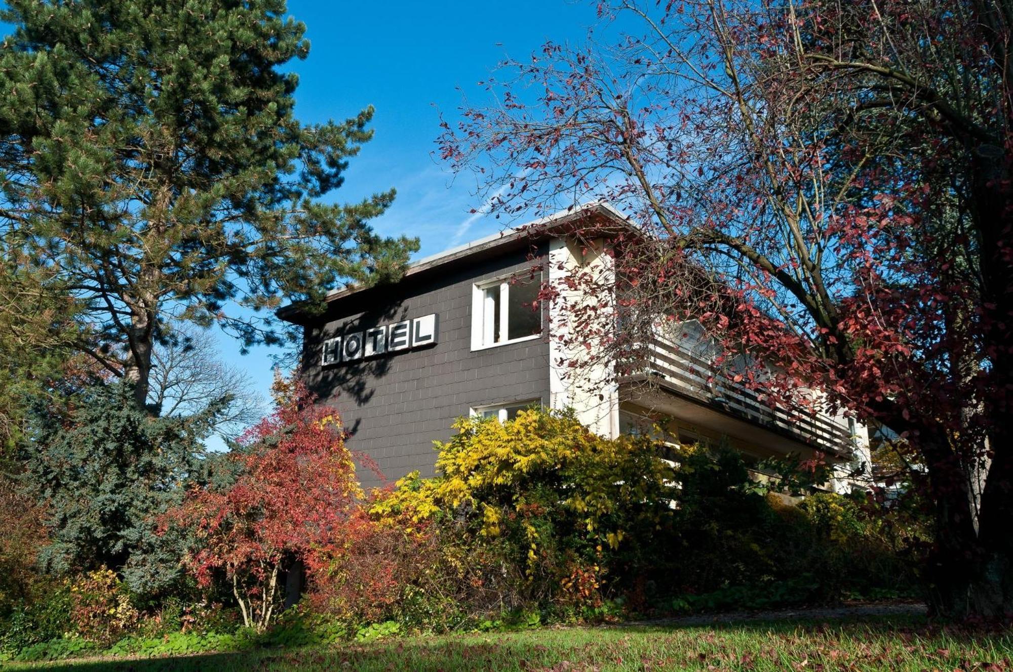 Hotel-Cafe "Schauinsland" Horn-Bad Meinberg Exterior photo